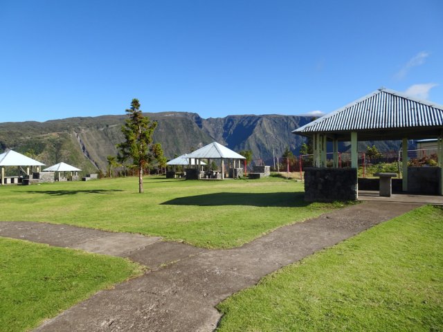 Seuls deux kiosques peuvent accueillir des chaises roulantes