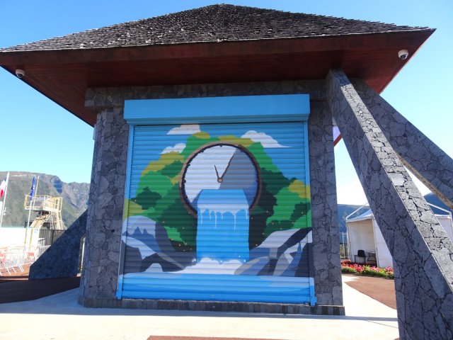 L'horloge est cachée durant les heures de fermeture