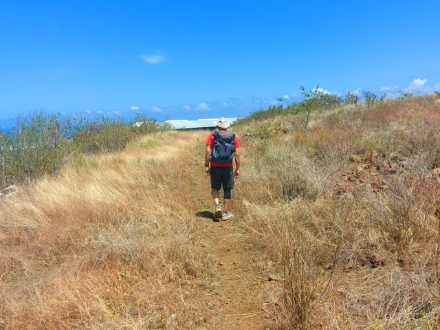 Le premier sentier de raccourci est encore bien marqué sur la carte IGN