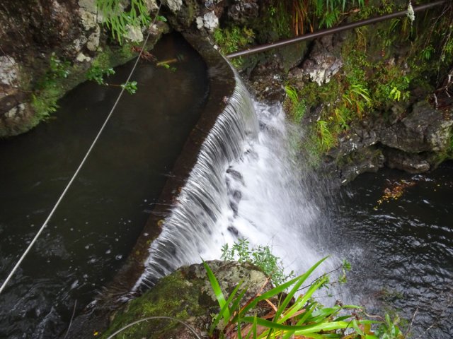 Arrivée au petit barrage et sa prise d'eau