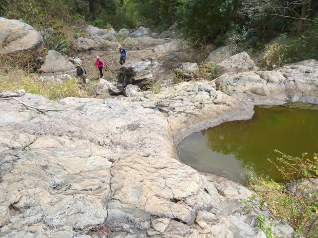 En période de sécheresse la rivière a peu d'eau
